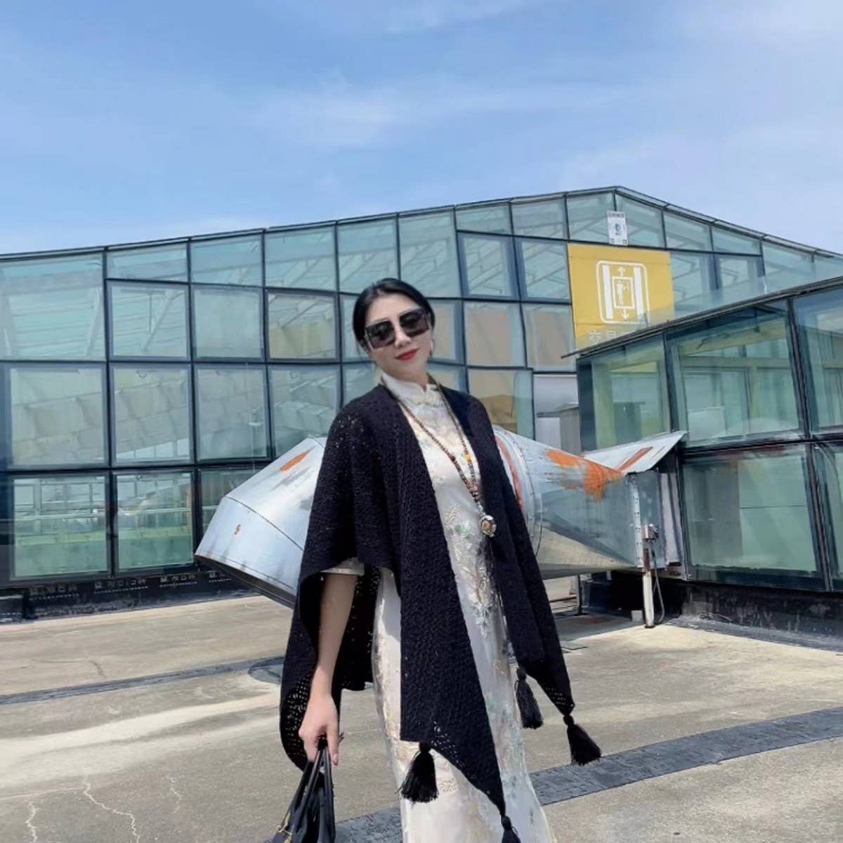 CWASC1795_VINTAGE HOLLOW KNITTED TASSEL SLIT SHAWL