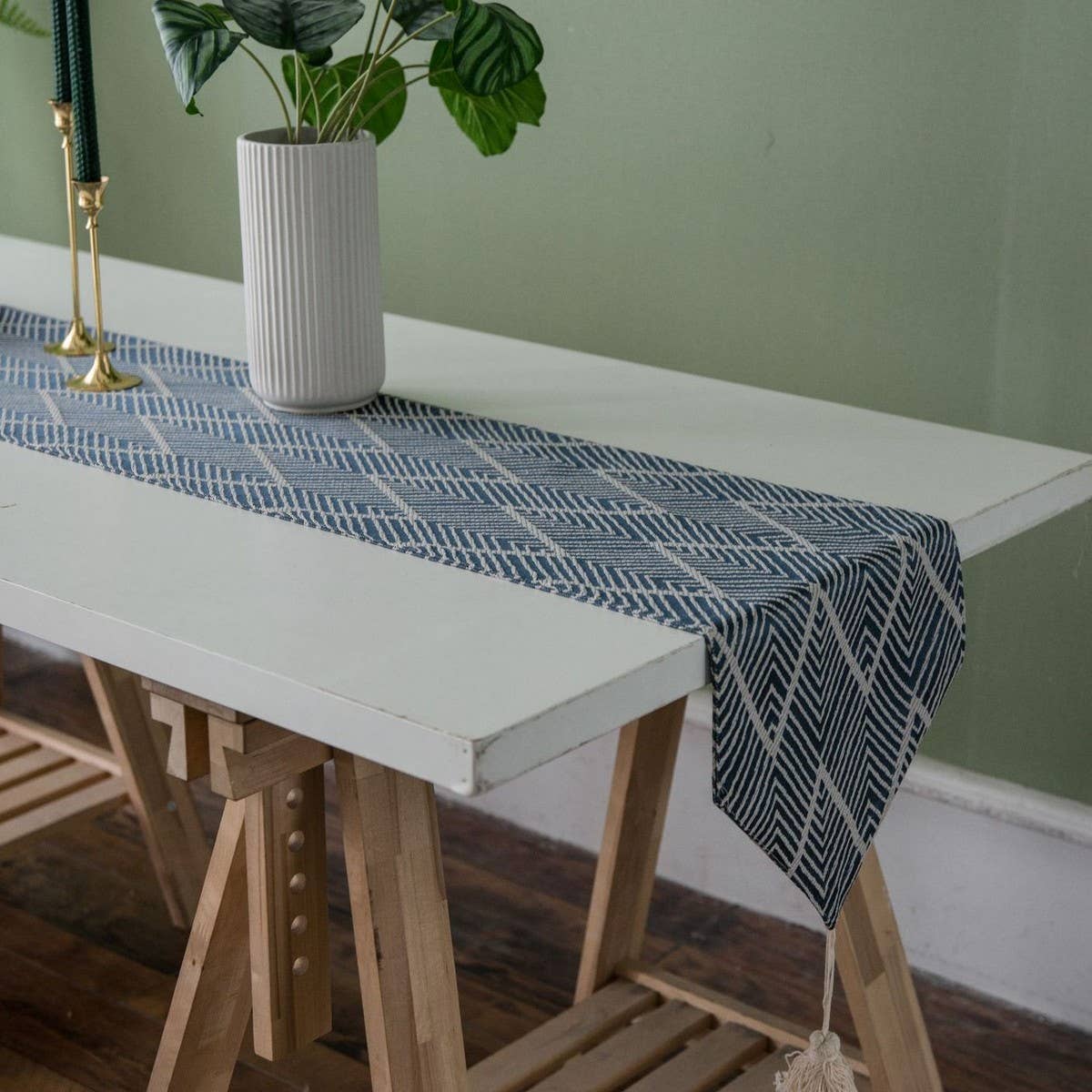 GEOMETRIC TASSEL FASHION LONG TABLECLOTH