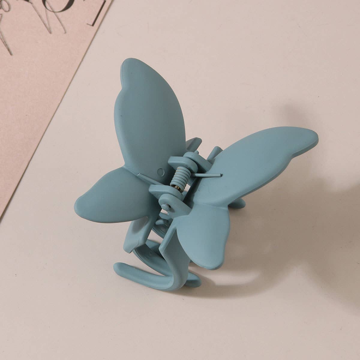 Matte Butterfly Hair Claw Clip ? Strong & Stylish_CWAHA0087