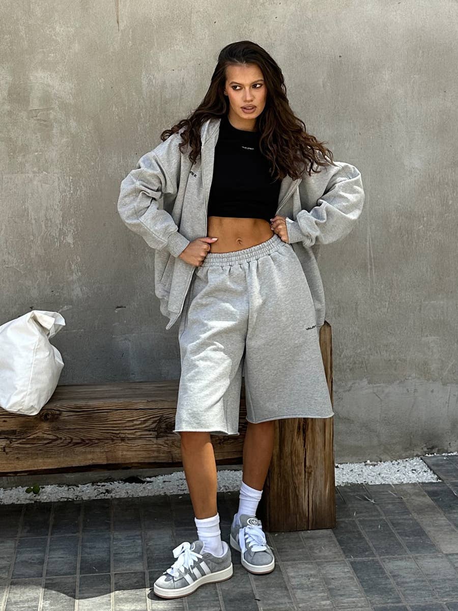 Loose and elastic waist five-inch sweatpants