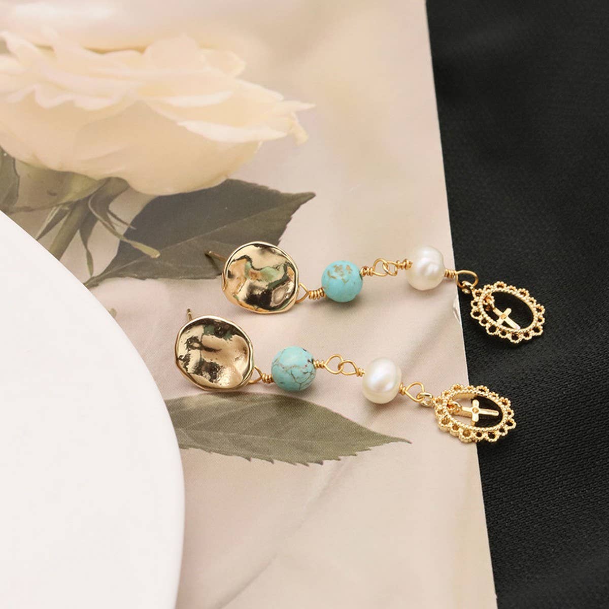 NEW HIGH-END NATURAL FRESHWATER PEARL EARRINGS