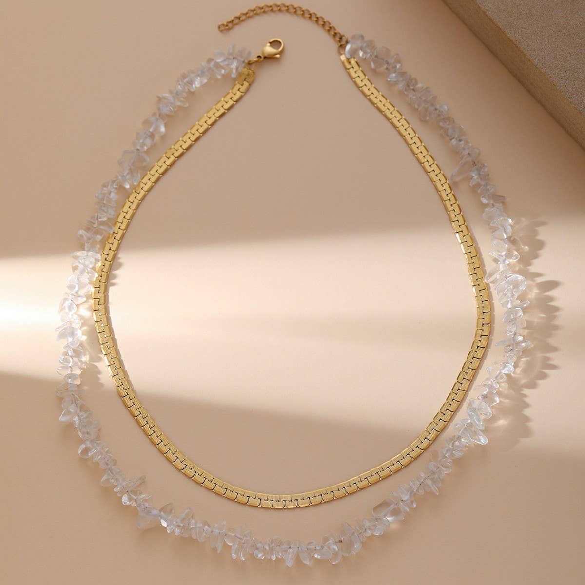 IRREGULAR TRANSPARENT CRYSTAL DOUBLE-LAYER NECKLACE