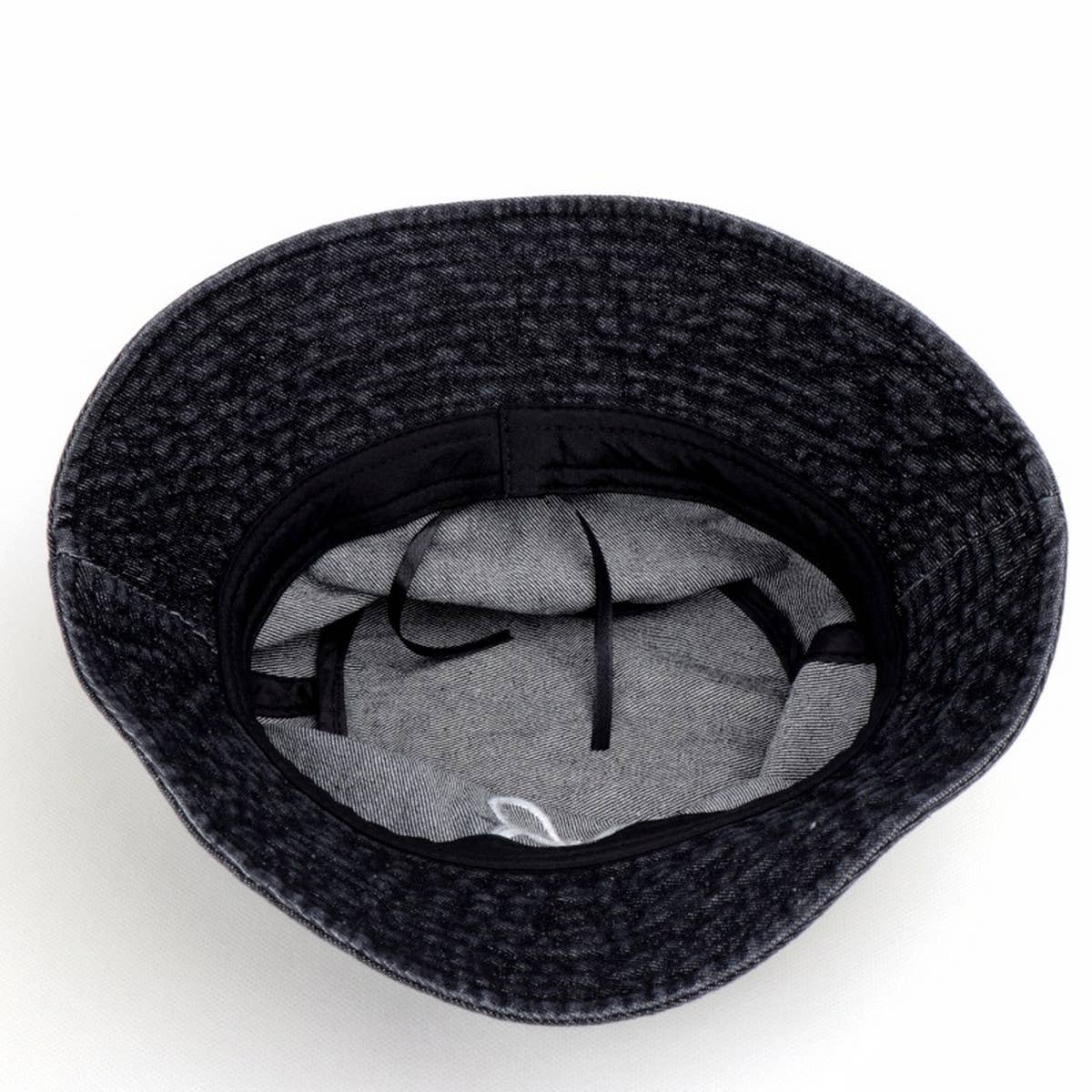 WASHED SUNSCREEN EMBROIDERED BOW BUCKET HAT_CWAH1540