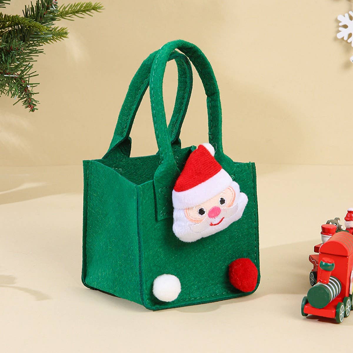CWMM9359_CHRISTMAS EVE APPLE BOX HANDHELD GIFT BAG