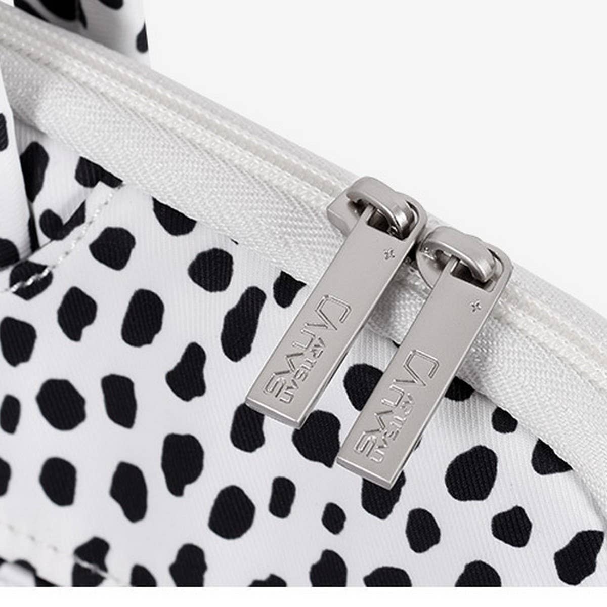 BLACK AND WHITE LAPTOP BRIEFCASE NOTEBOOK CASE_CWAB3324