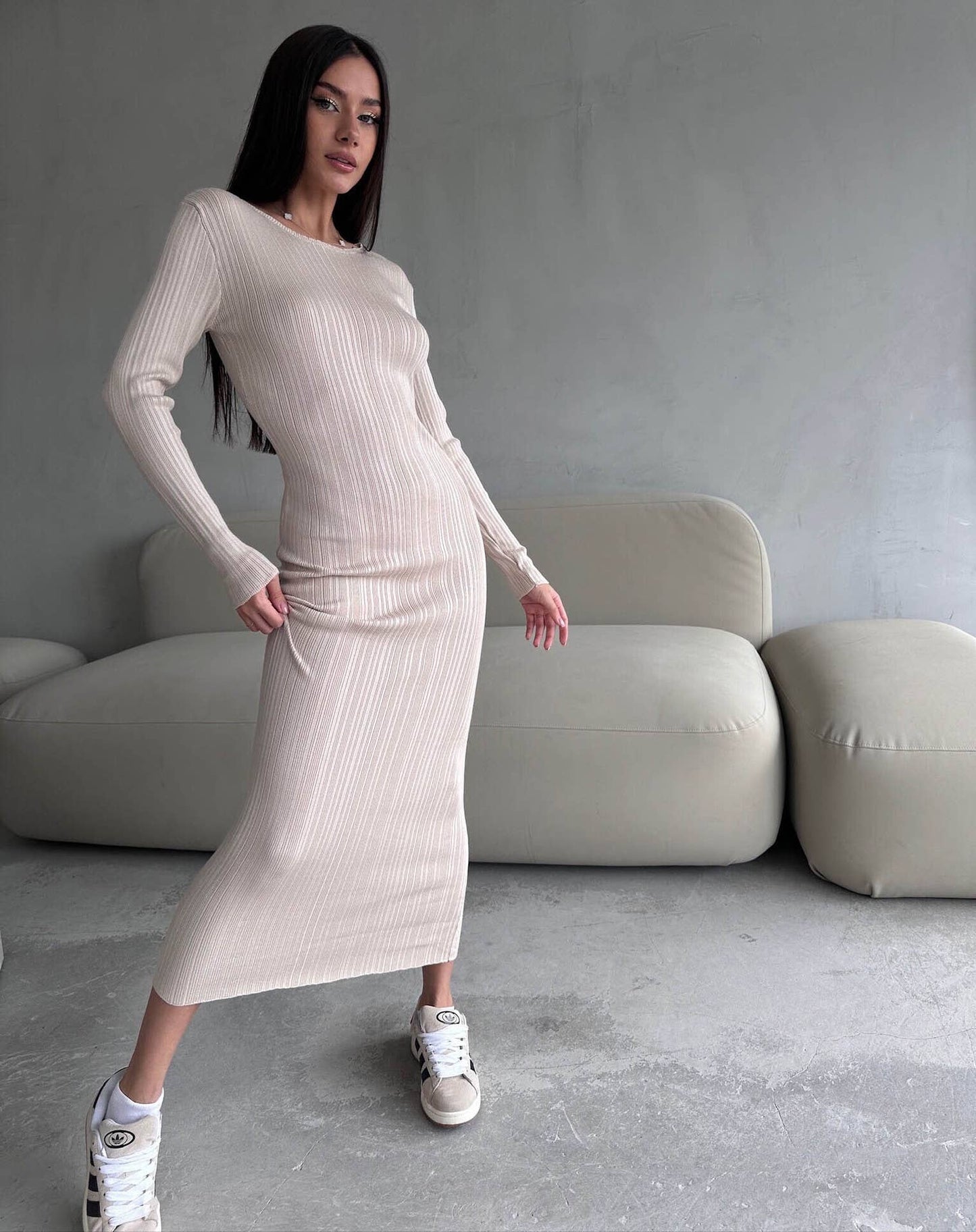 SOLID COLOR ROUND NECK PIT STRIP SLIMMING DRESS