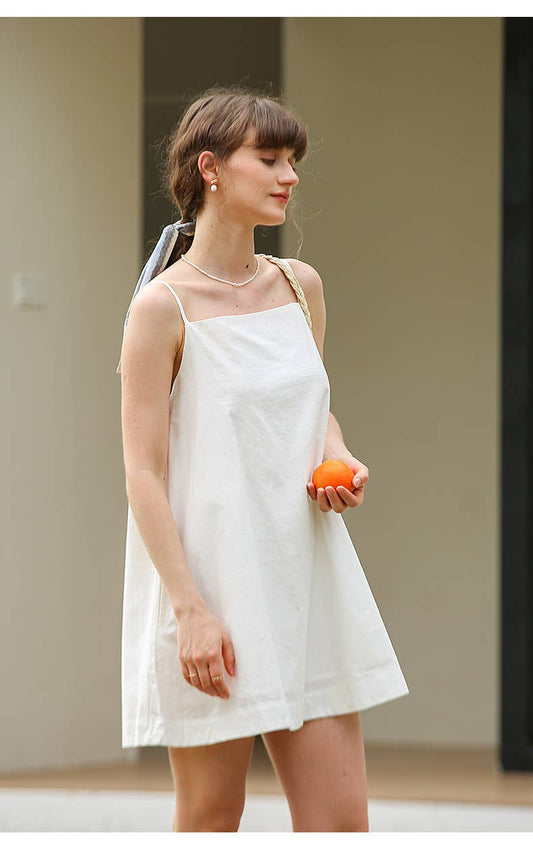 Loose niche short sleeveless halter skirt