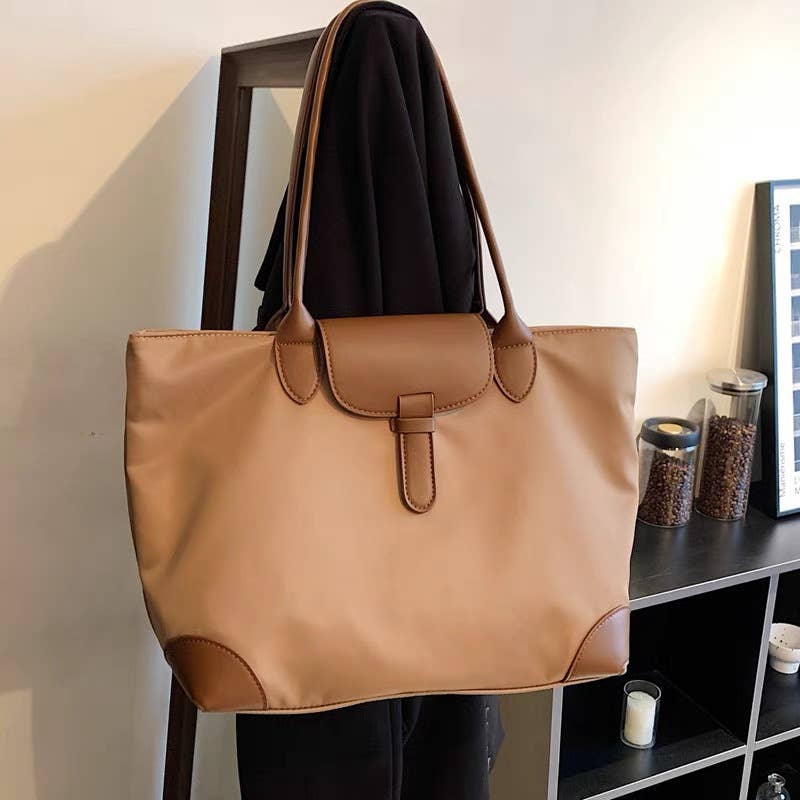 Single-shoulder commuting nylon fabric tote bag
