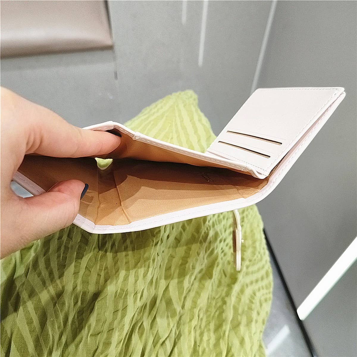 SMALL FRESH FLORAL SHORT TRI-FOLD WALLET_CWAB2554