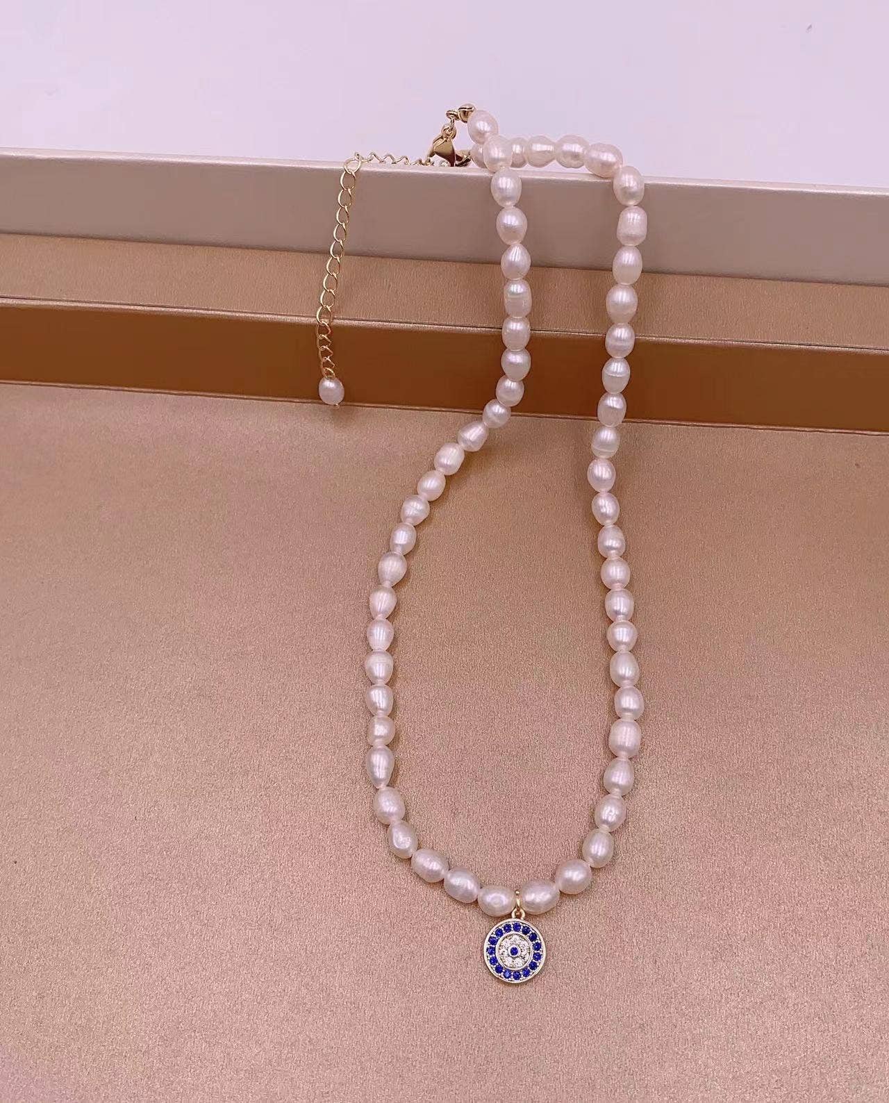 Baroque irregular retro freshwater pearl necklace