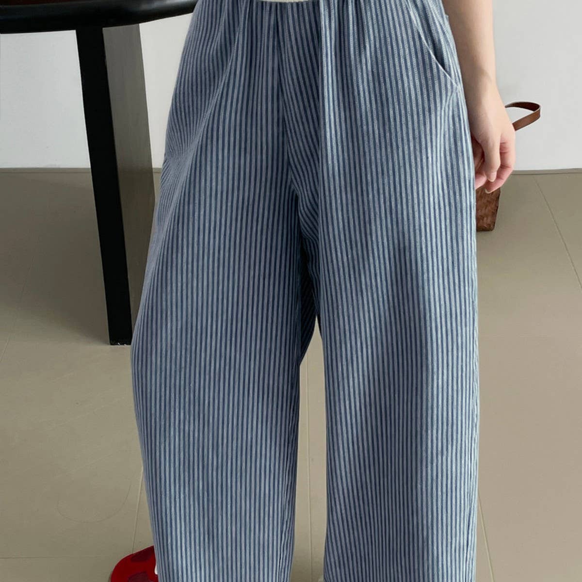Vertical stripes soft slimming wide-leg jeans