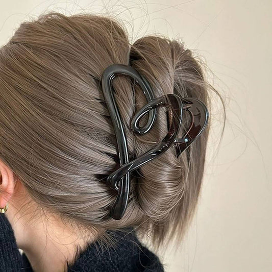 Matte Love Hair Clip with Letter, Stylish Claw_CWAHA1037