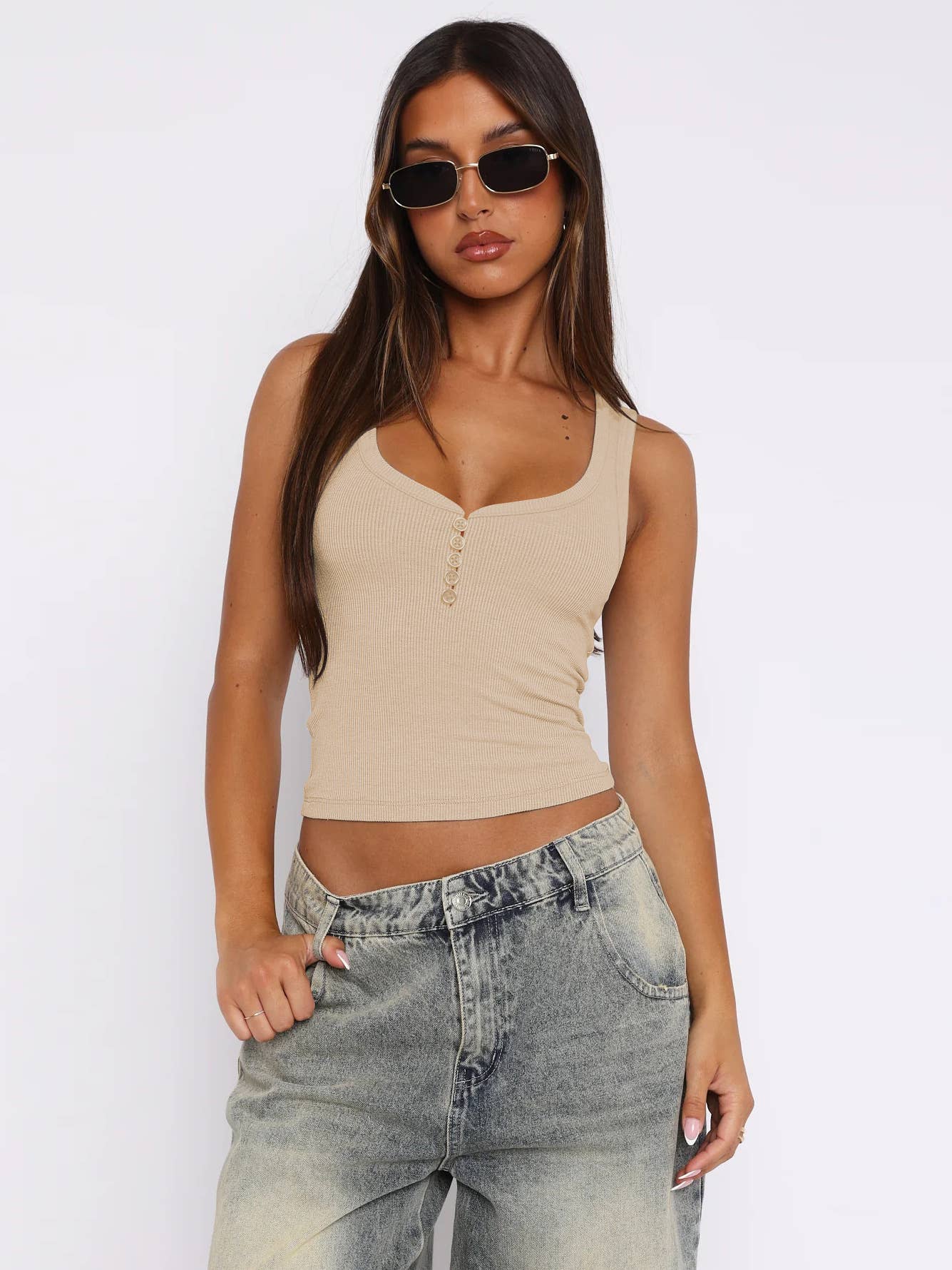 Solid color tank top with low-cut U-neck