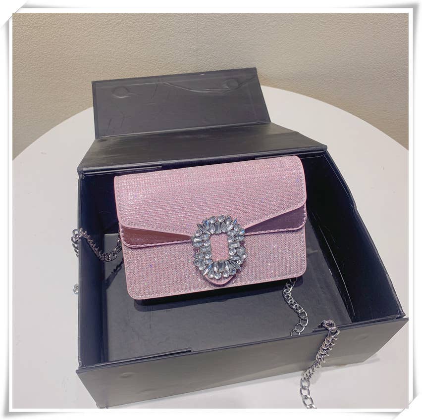 Trendy diamond-encrusted chain square bag