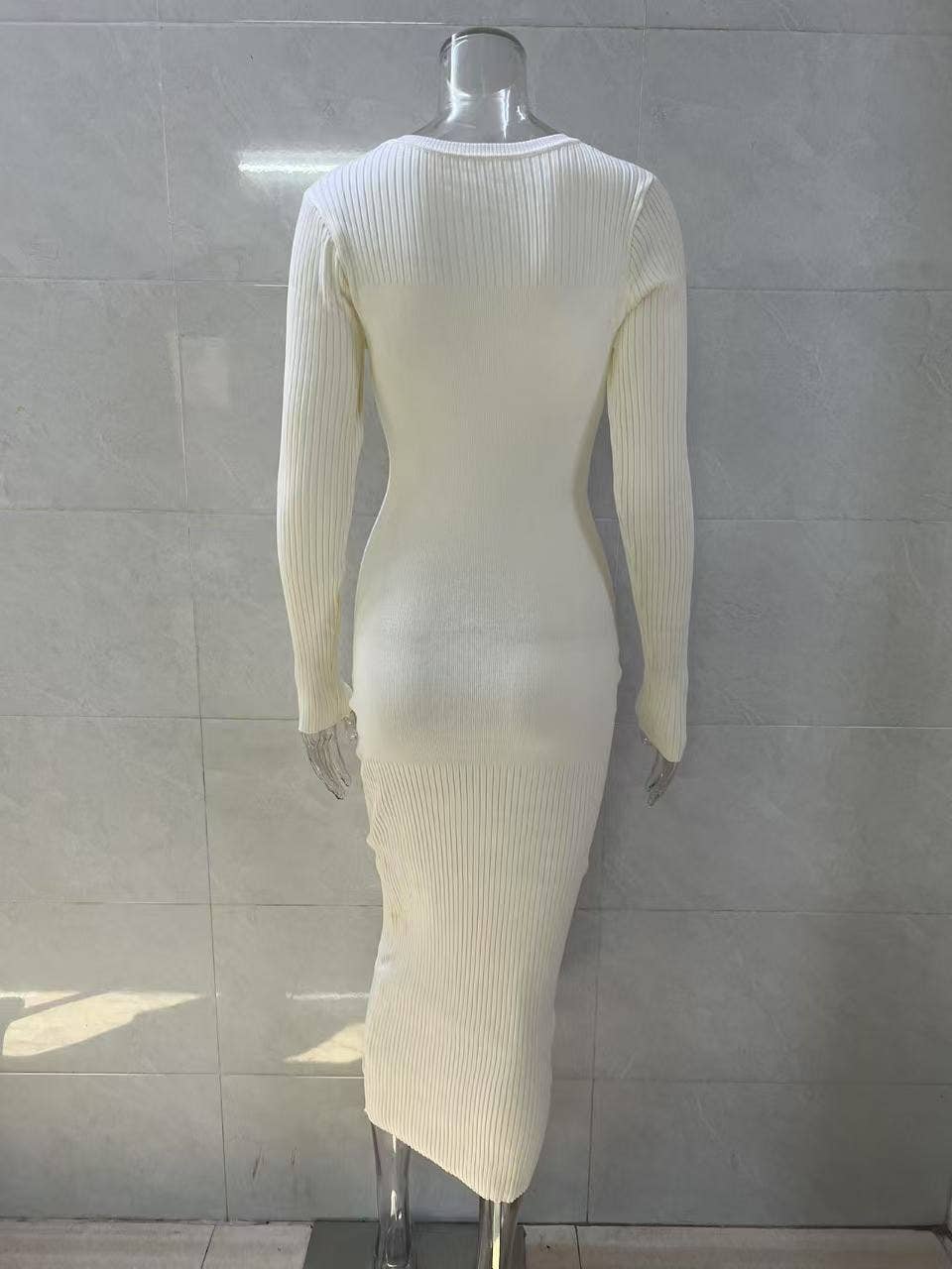 Round-neck pitted tight knitted dress