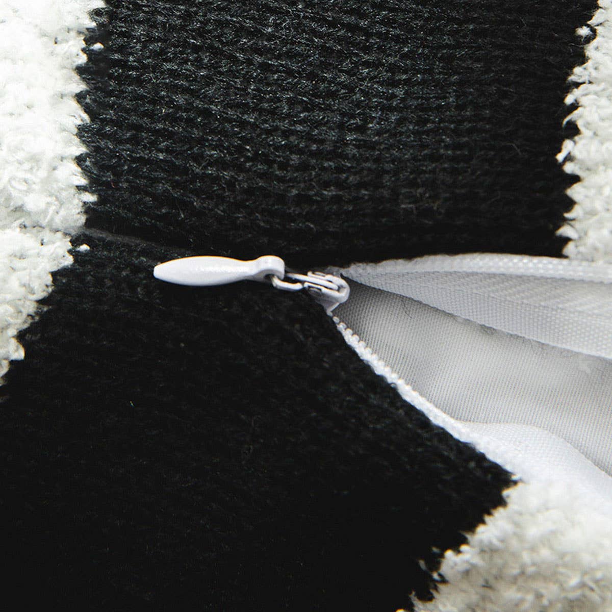 PLAID SIMPLE STYLE KNITTED PILLOW CAR CUSHION_CWMM2375