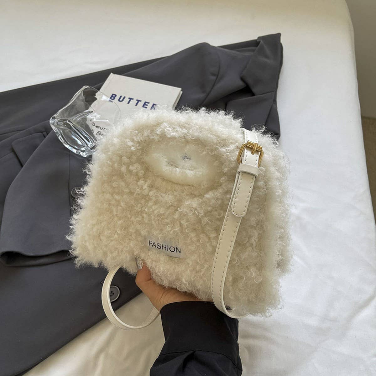 WINTER ONE-SHOULDER CROSSBODY LAMB WOOL PLUSH BAG_CWAB3968