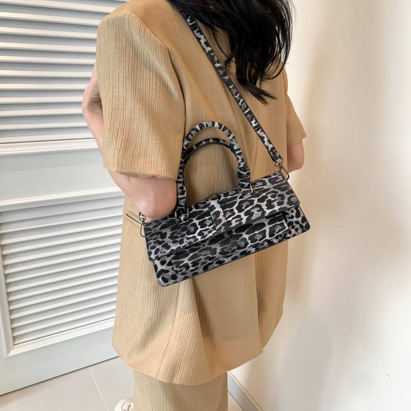 Fashionable leopard print crossbody handbag