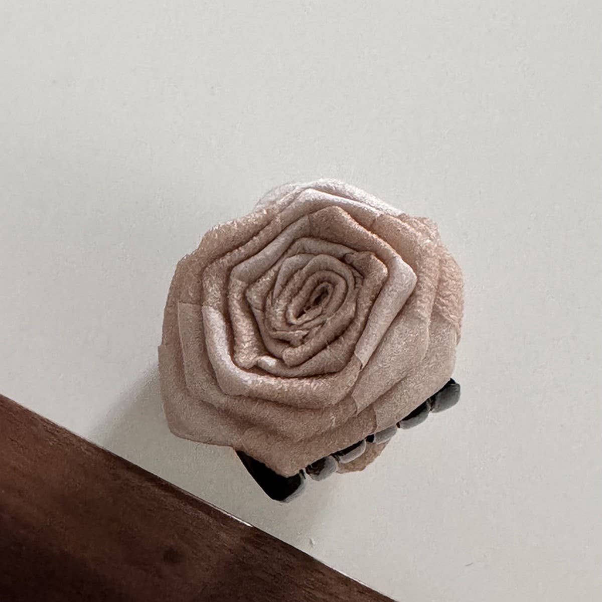 MAILLARD DRIED ROSE FLOWER CLAWS FOR WOMEN