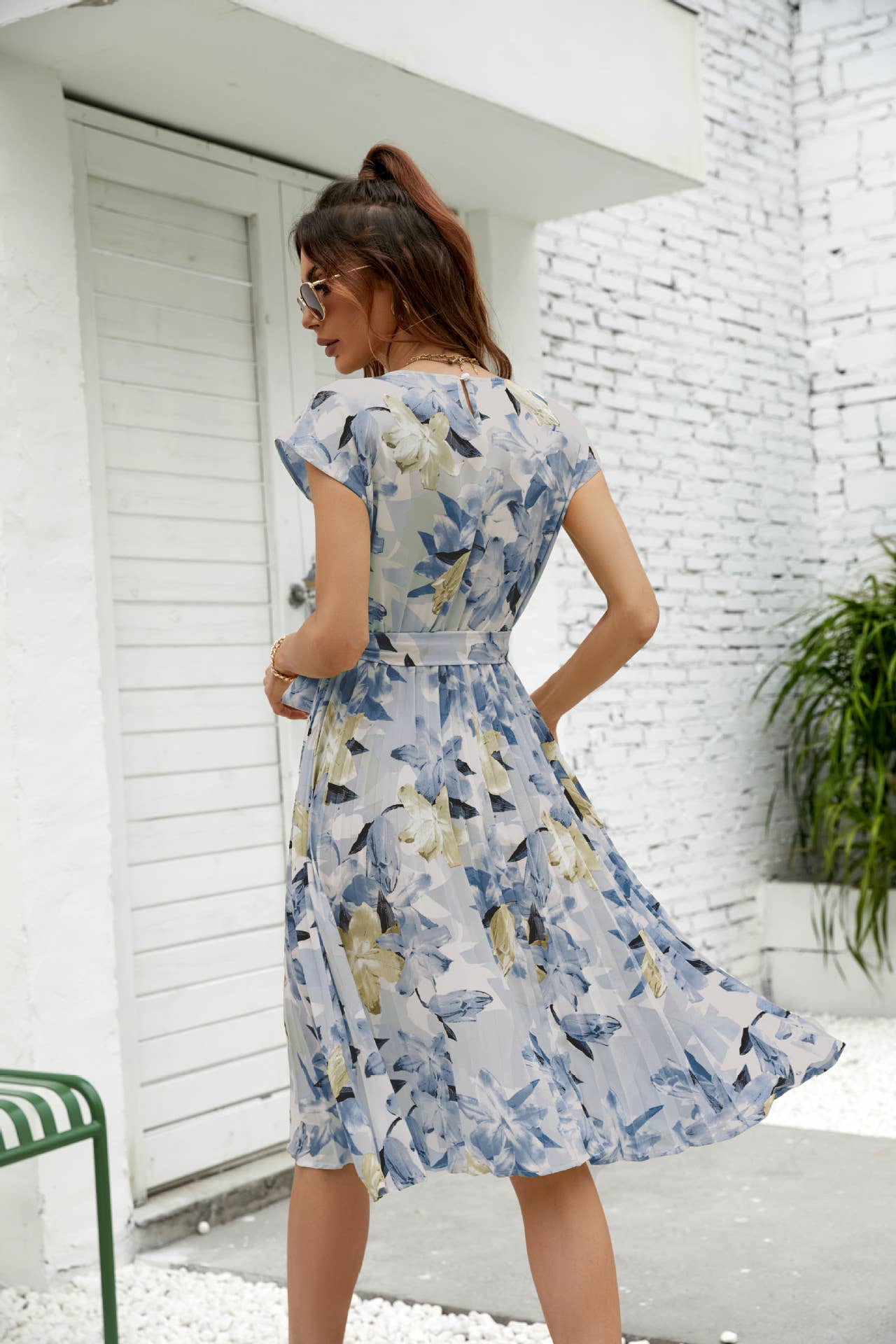 PRINTED CREW NECK LACE-UP PLEATED DRESS