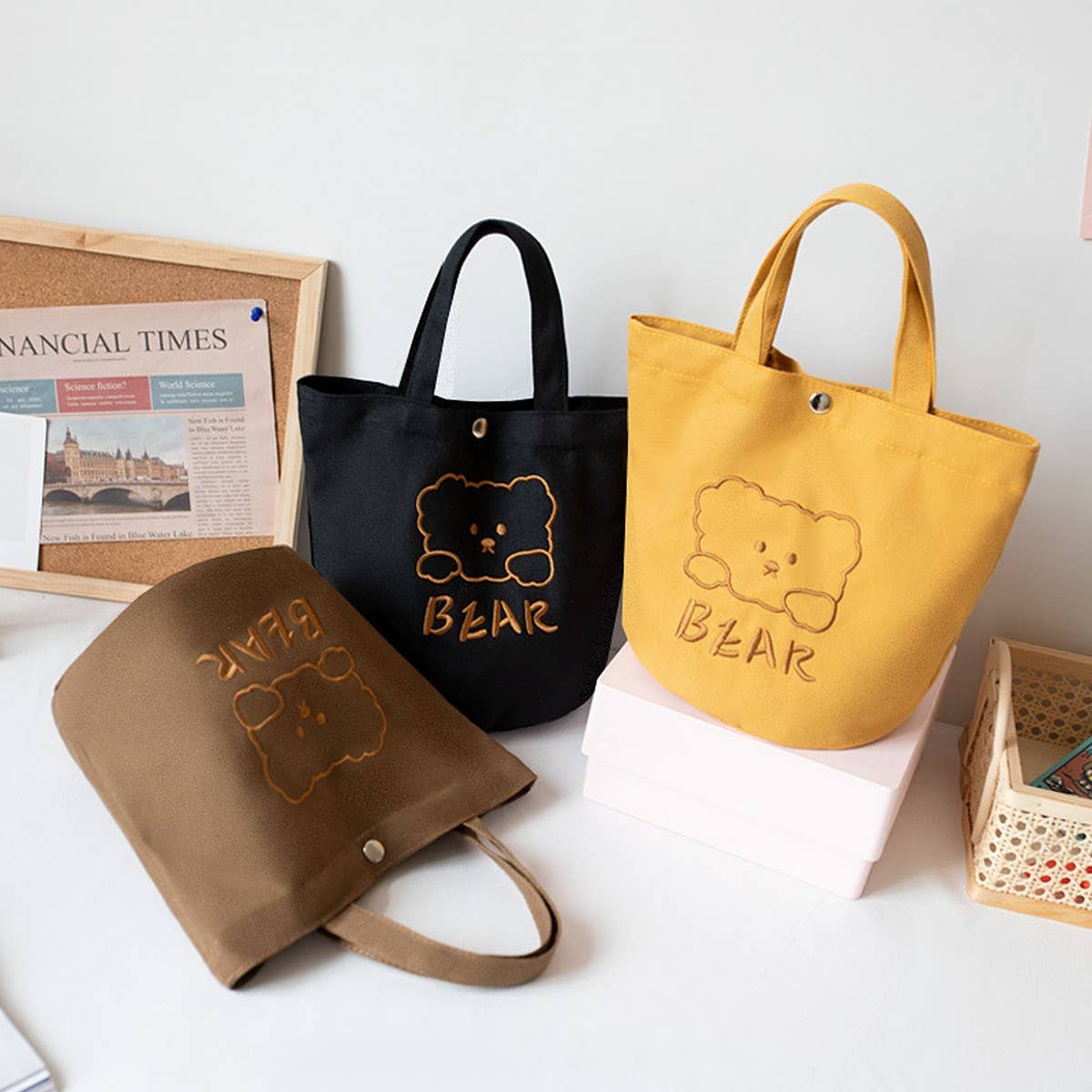 Student Lunch Bag ??Embroidered Canvas_CWAB5601