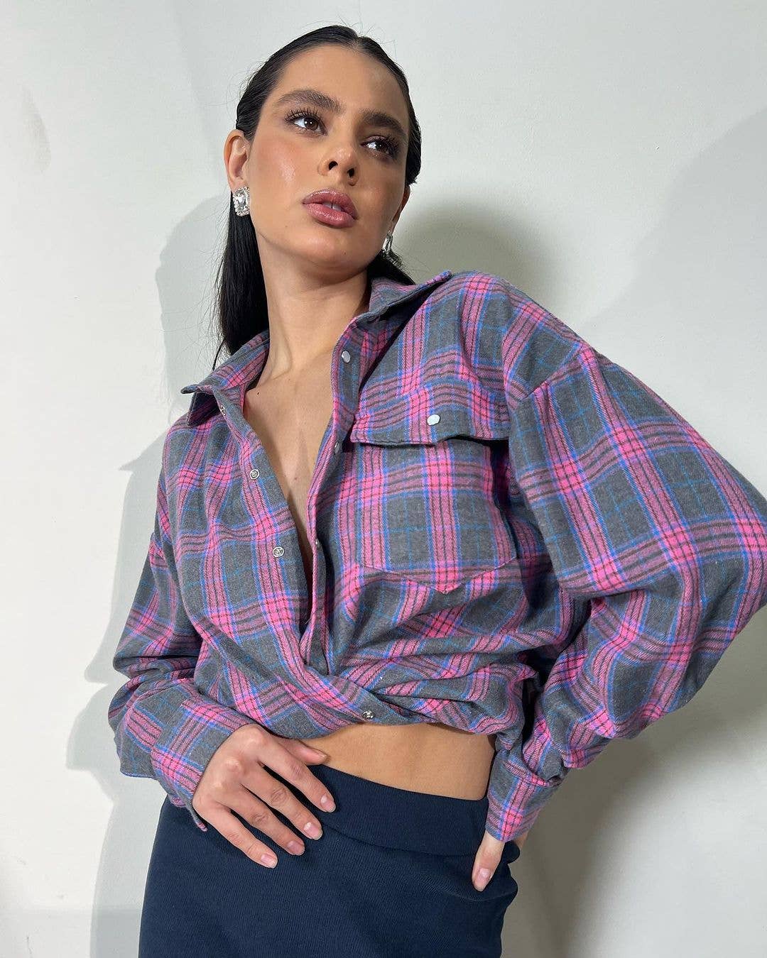 VINTAGE LOOK WITH LAPEL BAGGY PLAID SHIRT