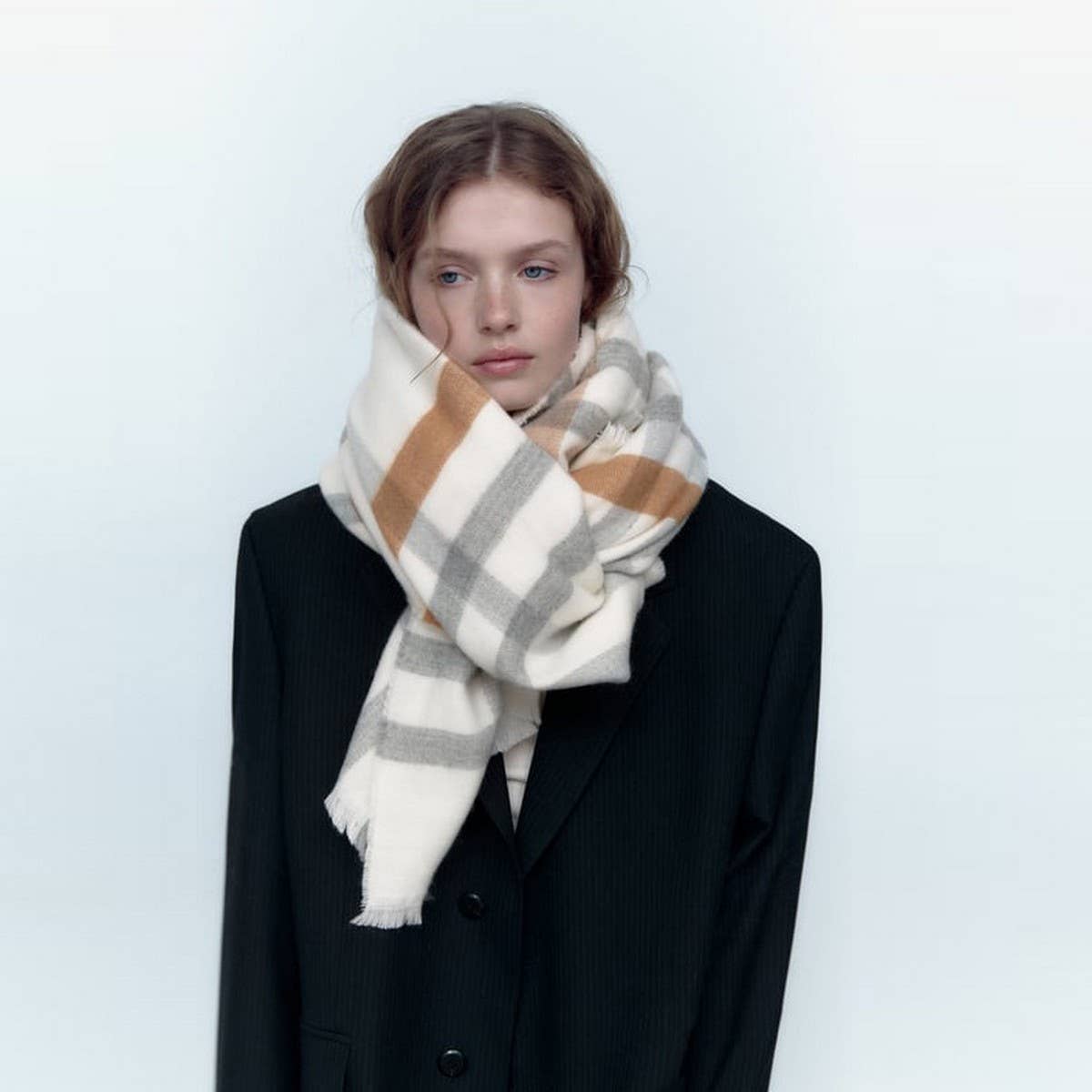Soft Checkered Scarf ??Warm Winter for Students_CWASC2328