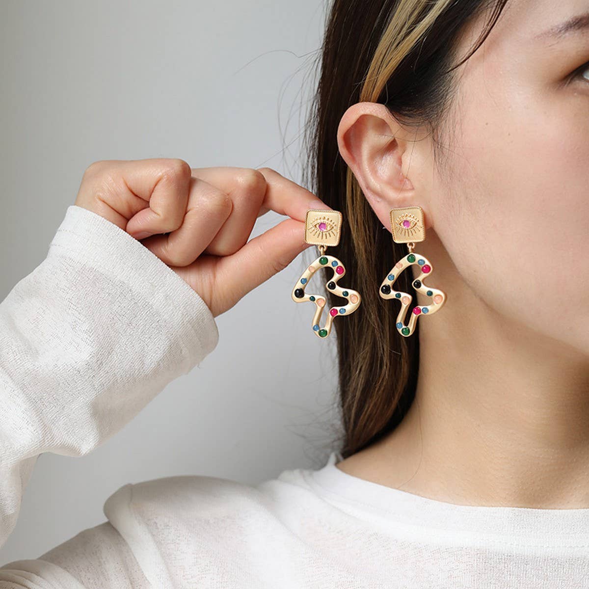 WOMEN'S VINTAGE EVIL EYE NECKLACE AND EARRINGS SET