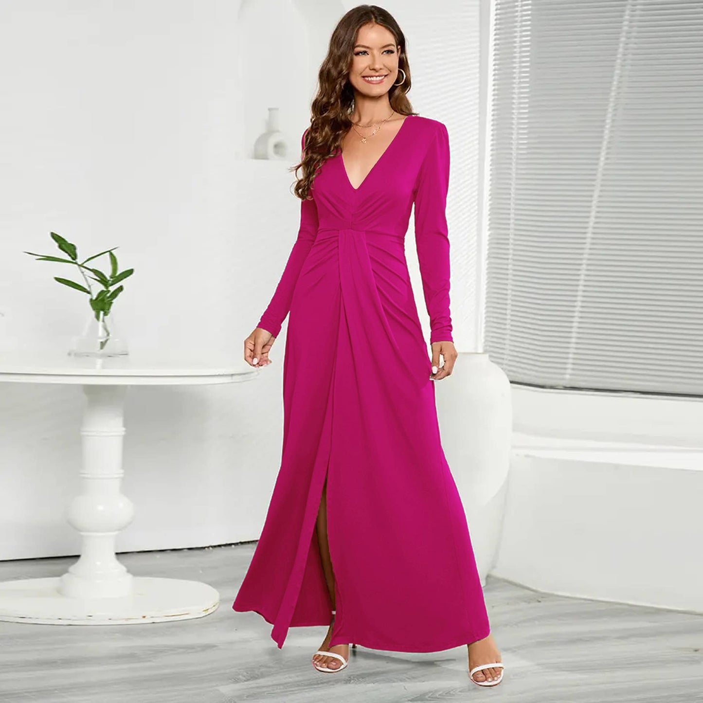 V-neck long-sleeved solid color fitted dress