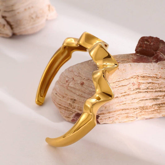 Stylish 18K Gold Rough Wave Open Cuff Bracelet_CWAJE4730