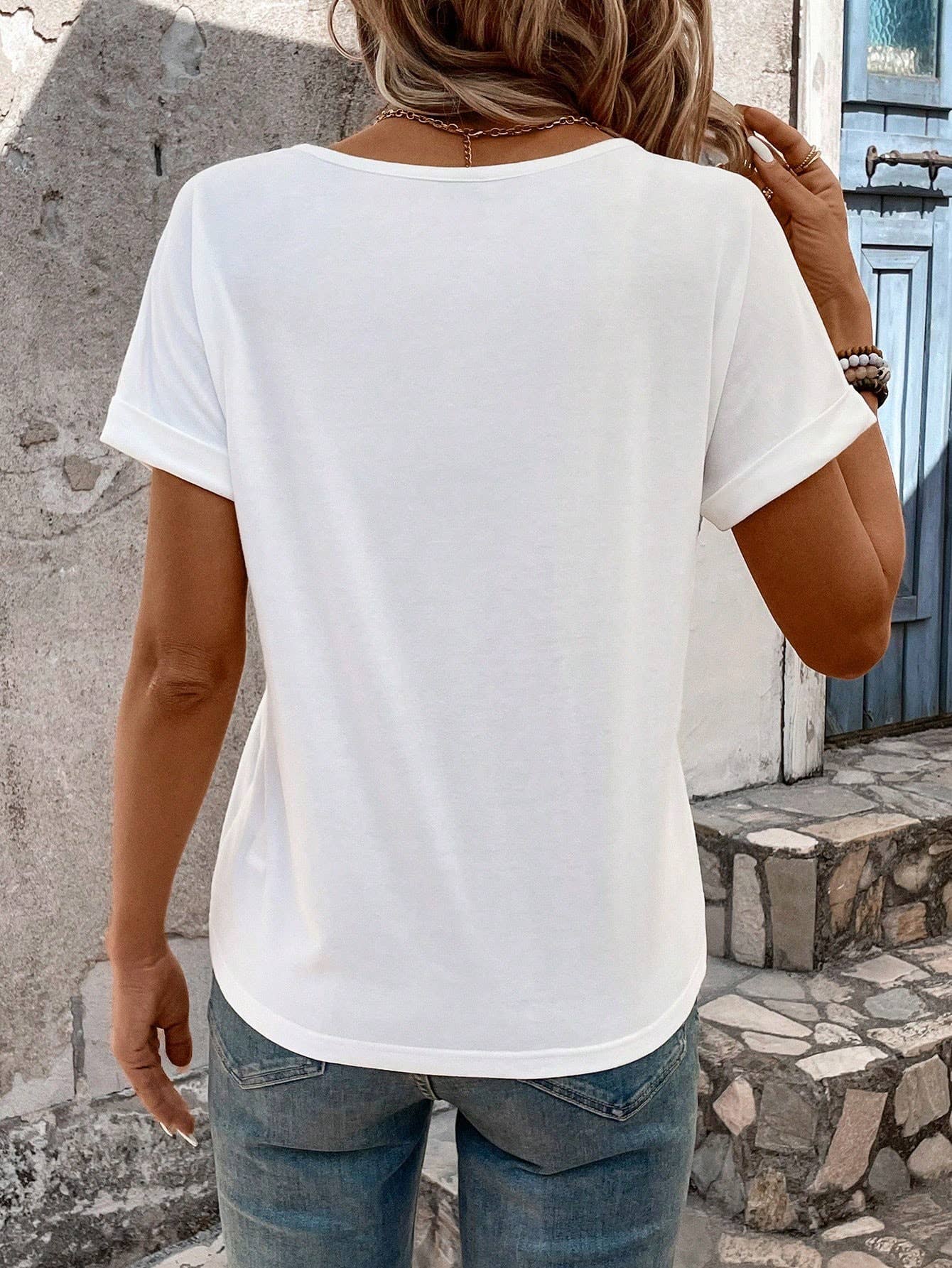 V-neck temperament fashion simple style T-shirt