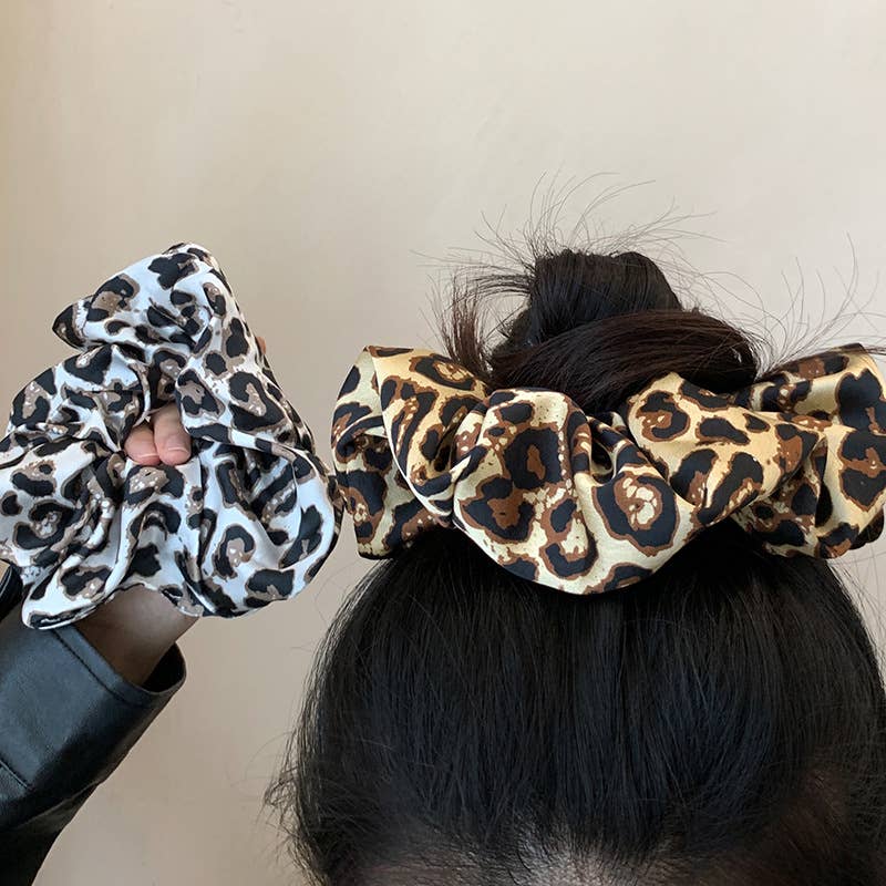 LEOPARD COLON SCRUNCHIE PREMIUM HAIR ACCESSORY