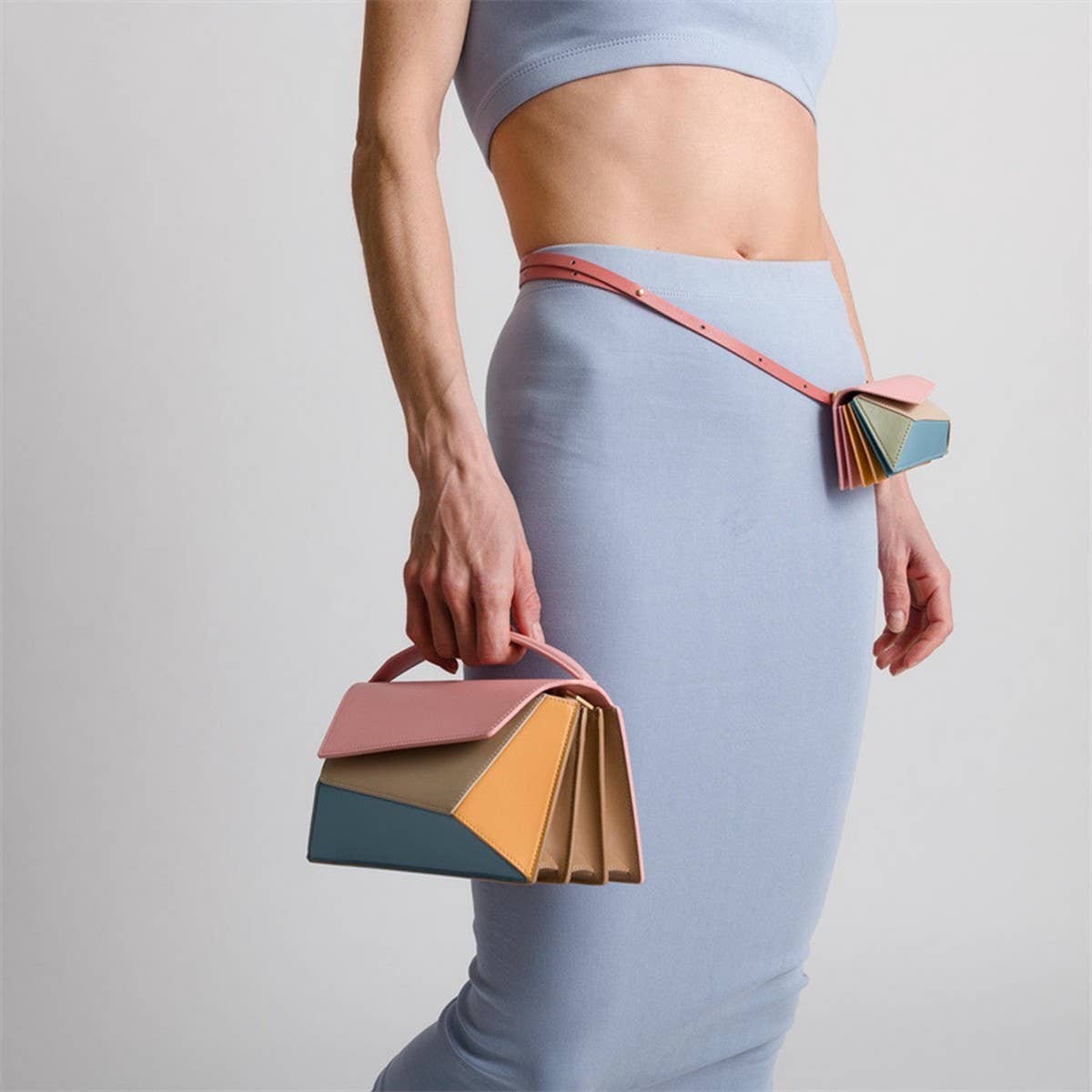 GEOMETRIC CONTRASTING COLOR PATCHWORK HANDL BAG_CWAB1932