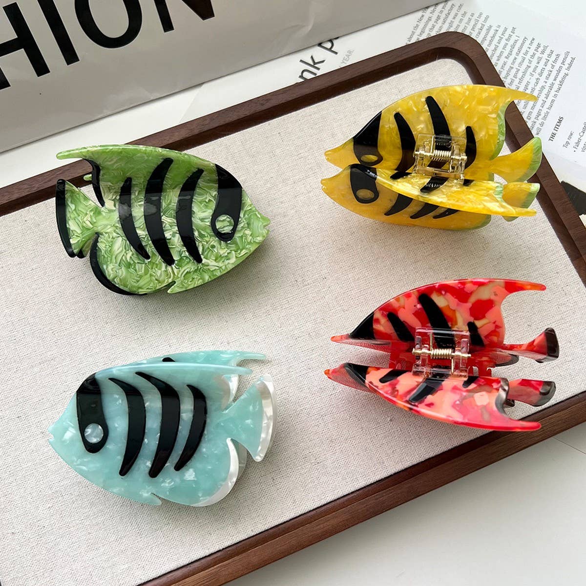 Dopamine Color Tropical Fish Acetate Claw Clip ? M