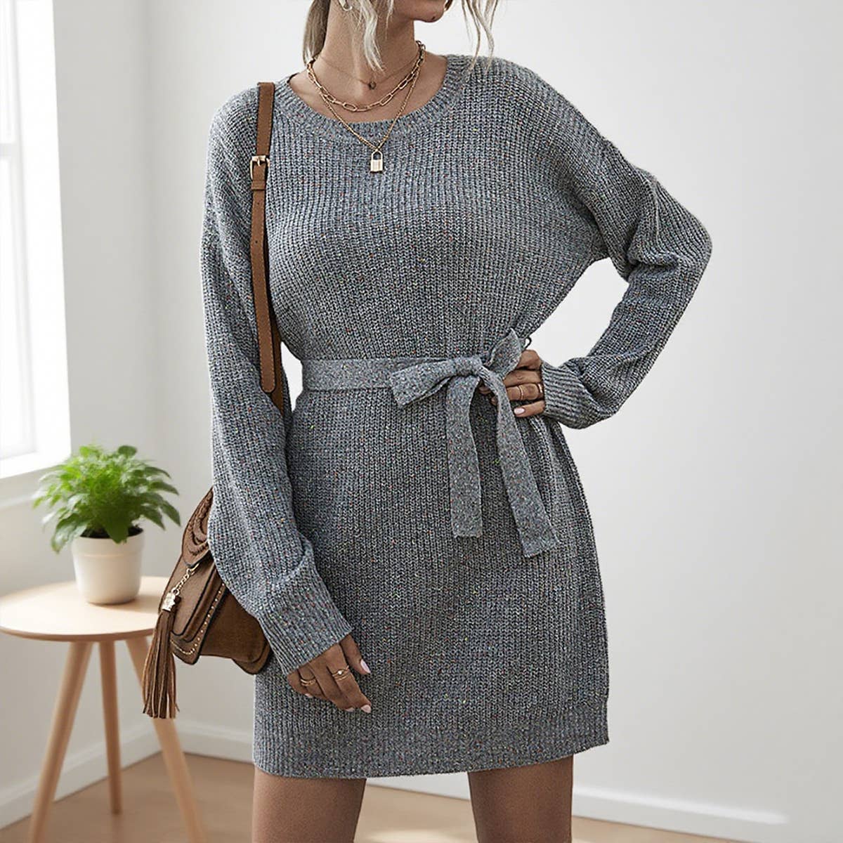 Solid-color laid-back lace-up knitted dress