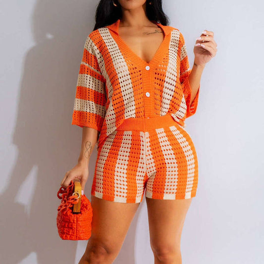 Knitted suit with striped short sleeves shorts