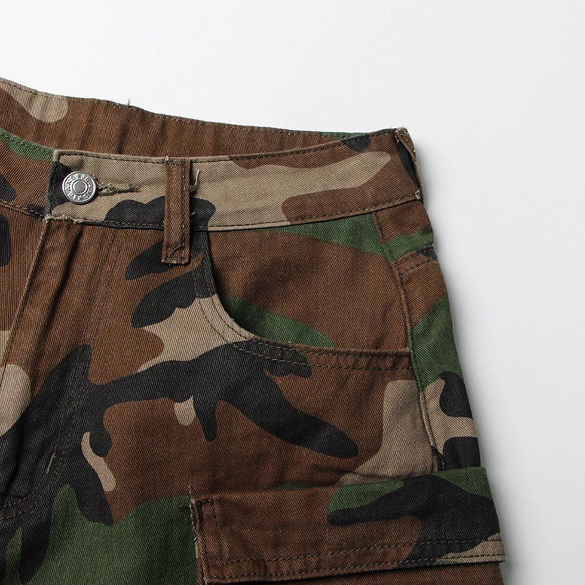 HIP HOP STYLE MULTI POCKET CAMOUFLAGE JEANS