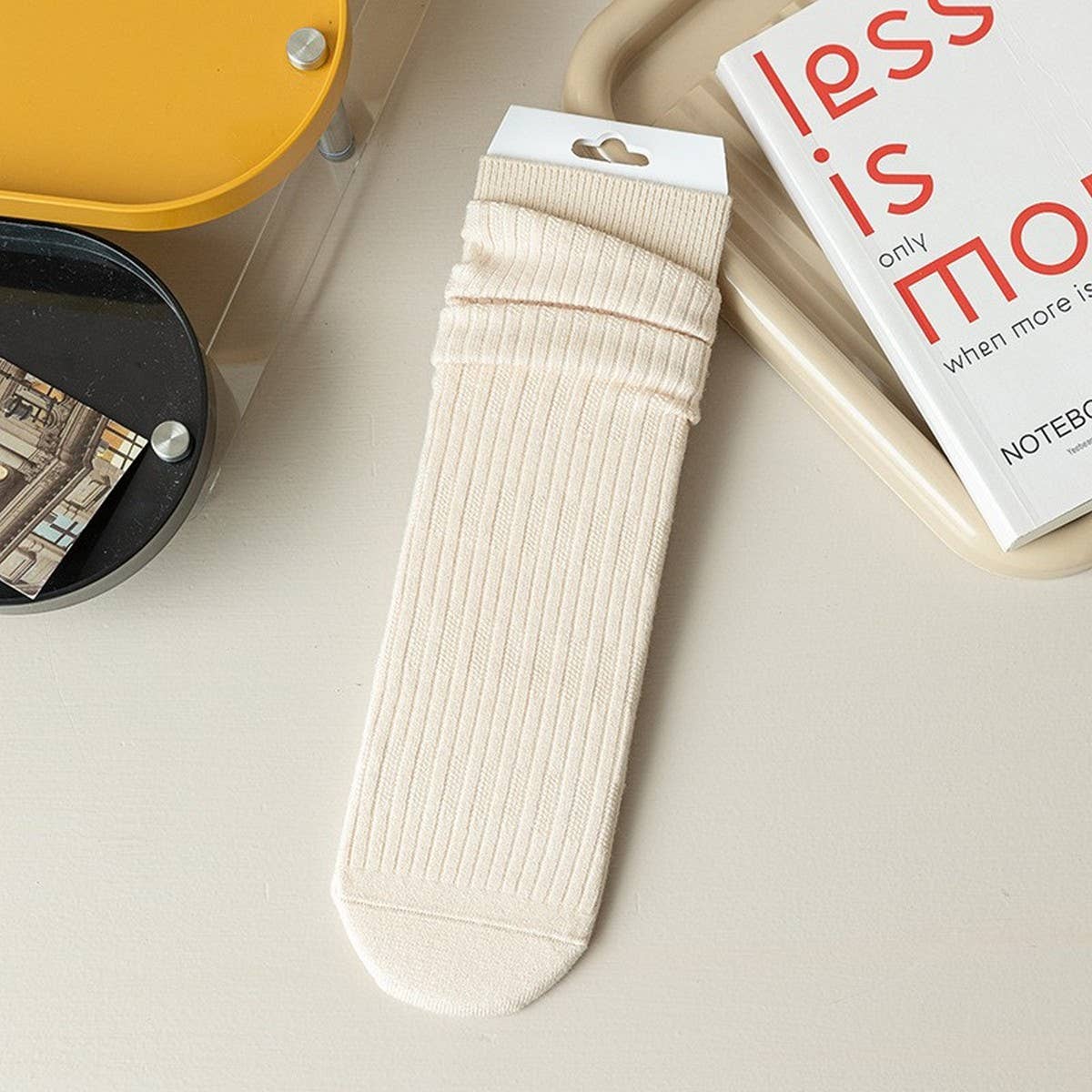 SOLID COLOR RETRO WARM MID-CALF SOCKS_CWMS1053