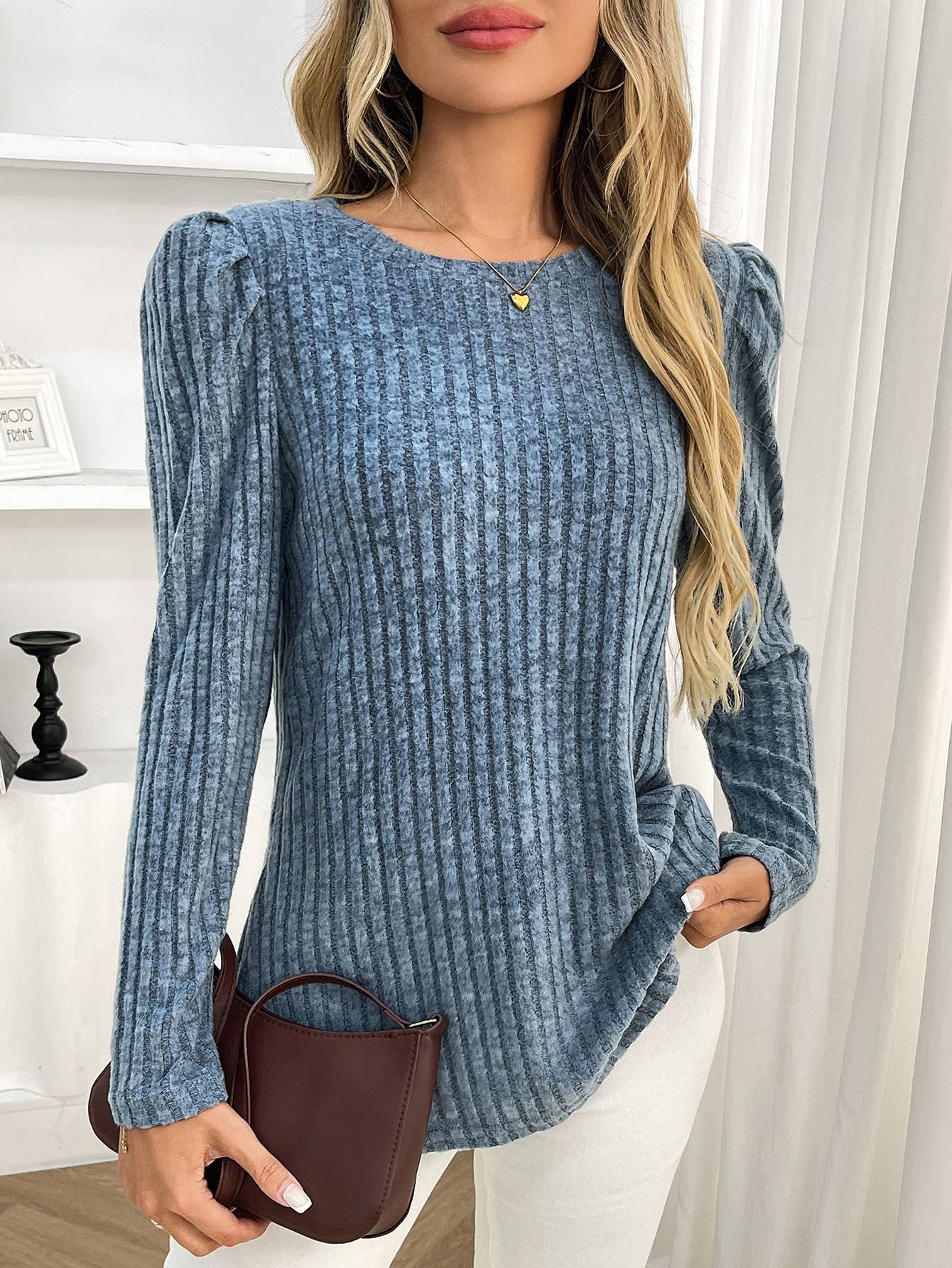 Round-neck puffed-sleeve brushed striped T-shirt