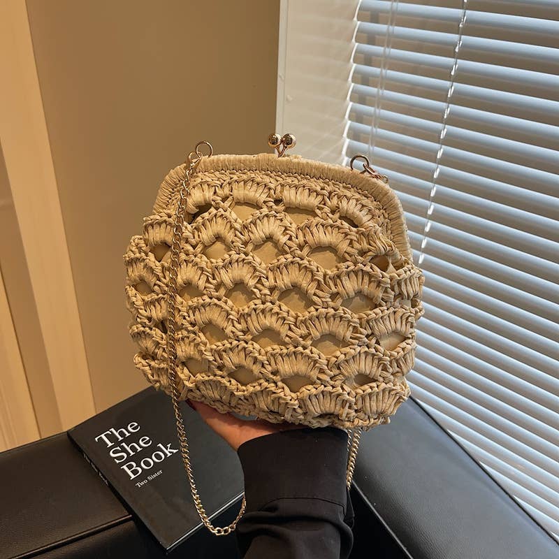 Fashionable hollowed-out chain buckle shell bag