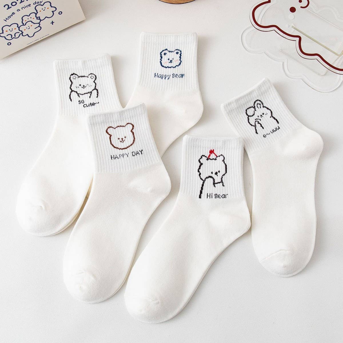 FRESH COLLEGE STYLE BEAR WHITE MID-TUBE SOCKS
