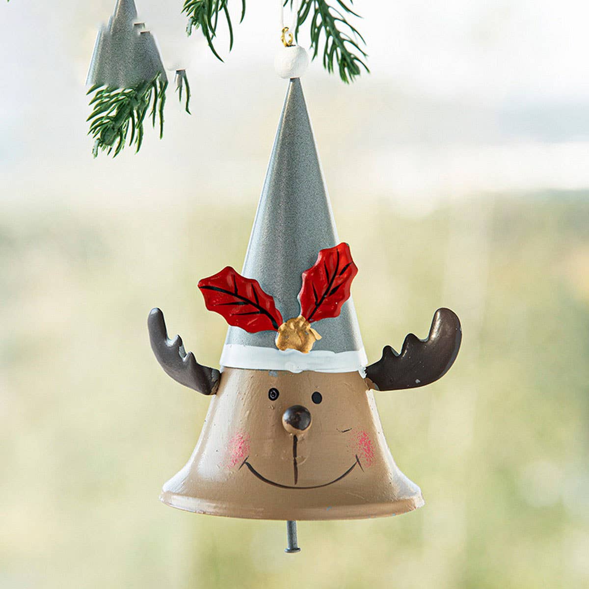 CWMM10371_CHRISTMAS SANTA IRON BELL PAINTED TREE ORNAMENTS