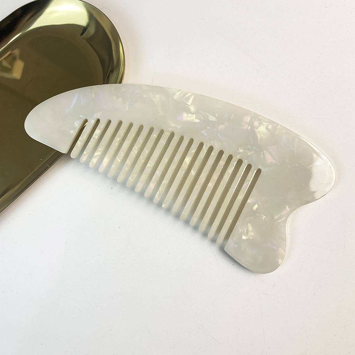 Acetate Anti-Static Comb with Fine Teeth & Heart_CWMM6437