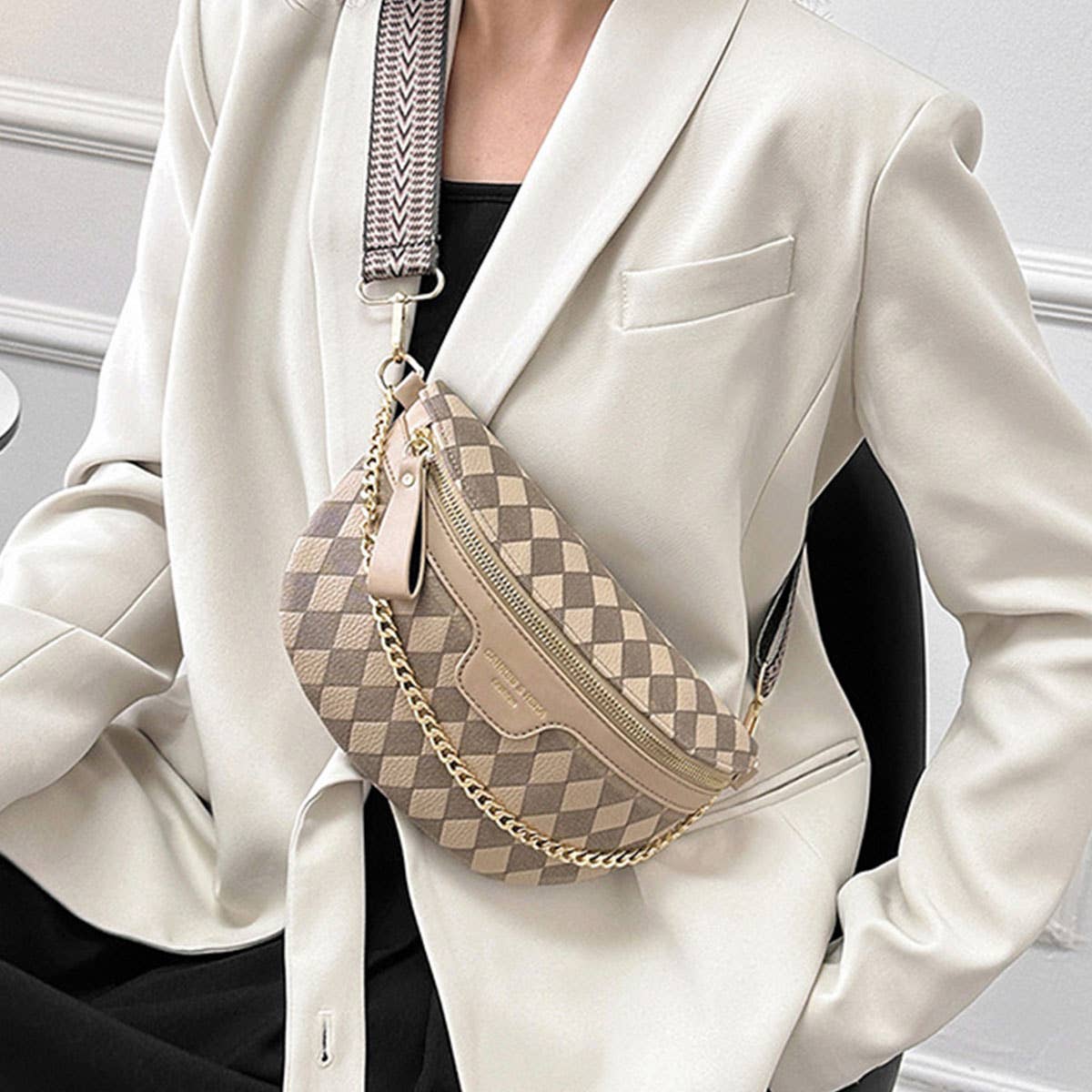 Checkered Chain Strap PU Crossbody Chest Bag_CWAB0911