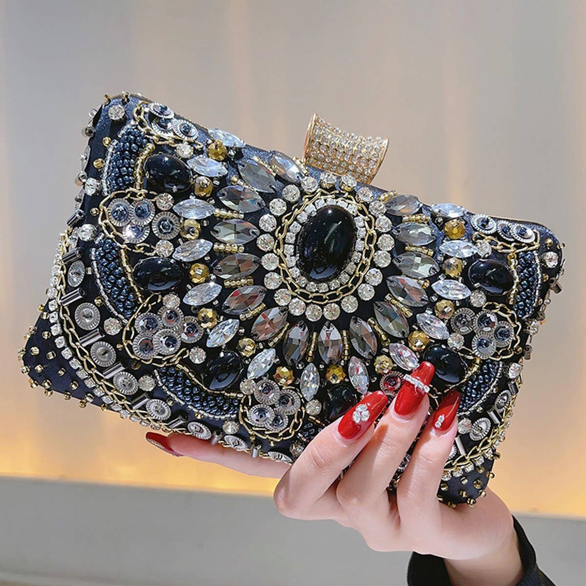 HIGH-END HANDMADE NICHE BEADED CLUTCH_CWAB2521