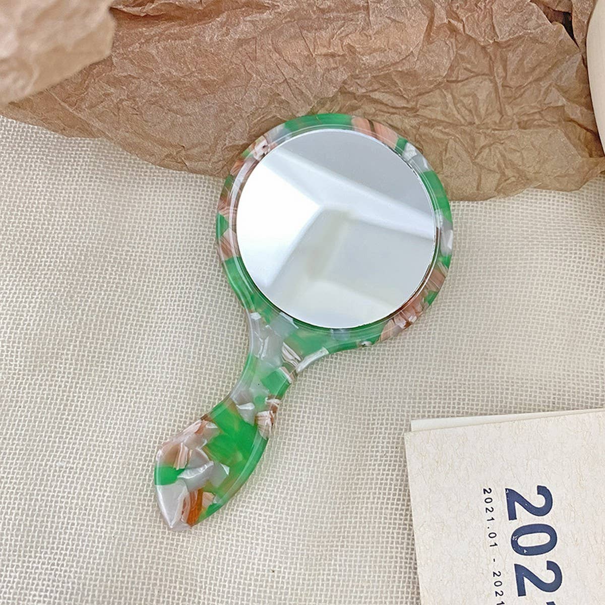 Retro Style Geometric Handheld Makeup Mirror_CWMM6397