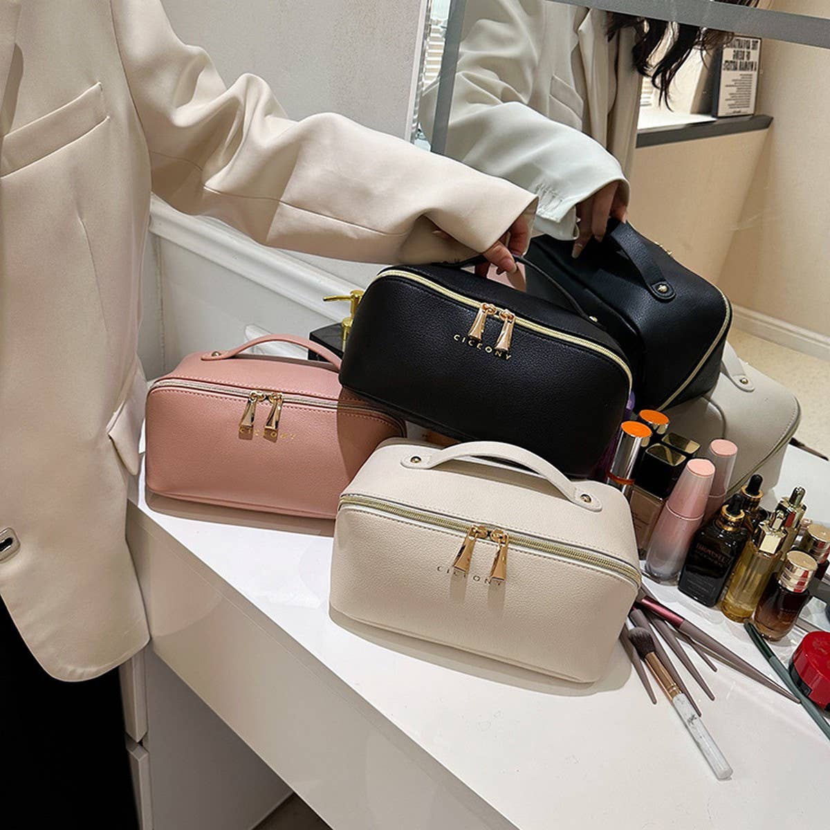 HIGH-END PORTABLE LARGE-CAPACITY COSMETIC BAG_CWAB4477