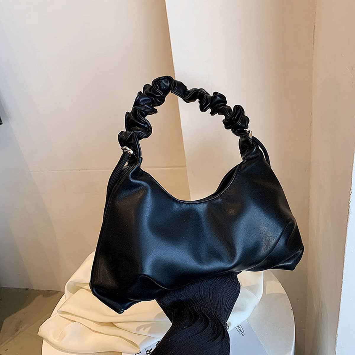 CASUAL PLEATED CLOUD BAG SHOULDER BAG_CWAB1585