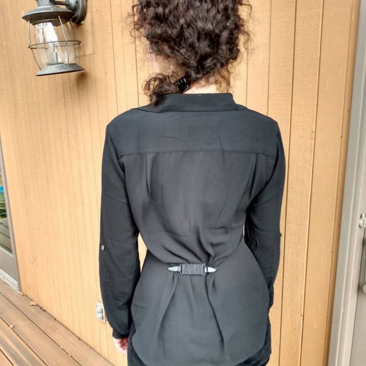 FASHIONABLE SHAWL CLIP WITH ANTI-EXPOSURE BUCKLE