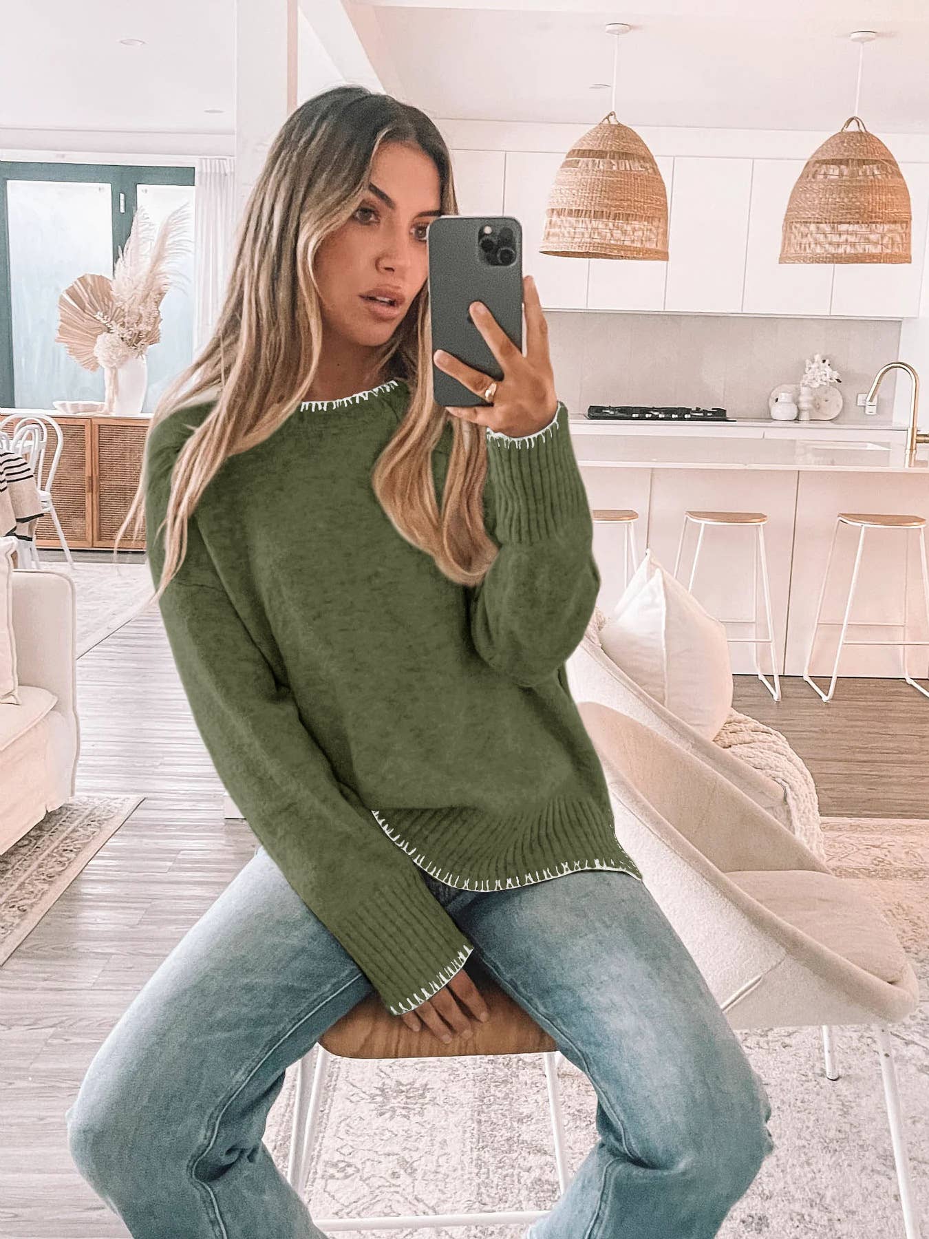 Solid color sweater with pullover trim crew neck
